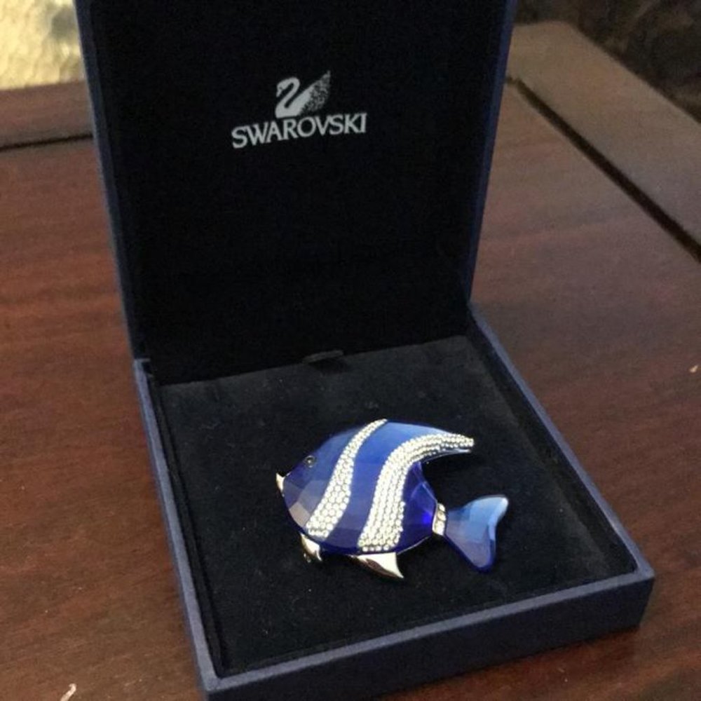 Swarovski Blue Fish Brooch - Picture 4 of 6